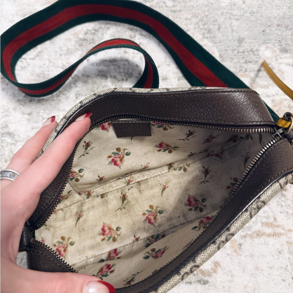 Gucci Neo Vintage GG Supreme Messenger Bag - Picture 3 of 10